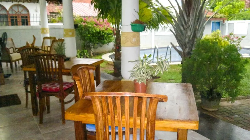 Serendib Guest House Negombo 0*,